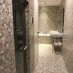 Parister Piscine & 5* Paris