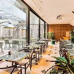 Hotel Parister Piscine & Paris