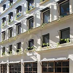 Hotel Parister Piscine & 5*