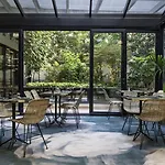 Parister Piscine & 5* Paris