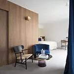 Parister Piscine & 5* Paris