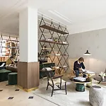 Parister Piscine & 5* París