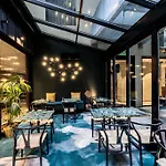 Hotel Parister Piscine & París