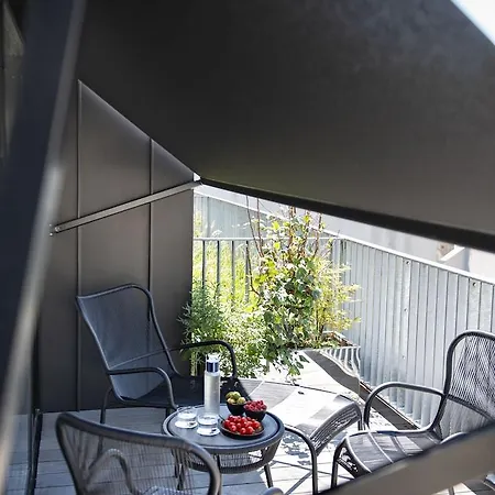 Parister Piscine & 5* Paris
