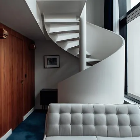 Hotel Parister Piscine &