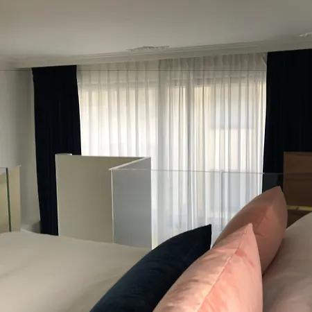 Parister Piscine & 5*