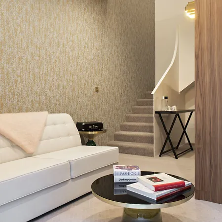 Hotel Parister Piscine & Parijs