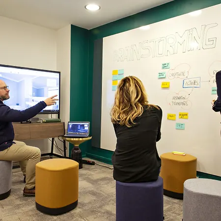 Hotel Parister Piscine & 5*