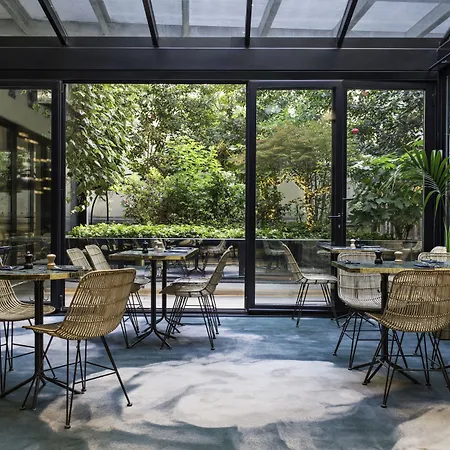 Parister Piscine & 5* Paris