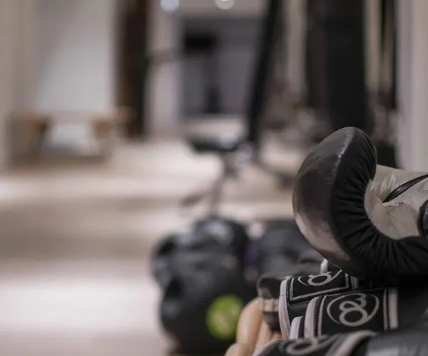 Parister Piscine & 5* Paris