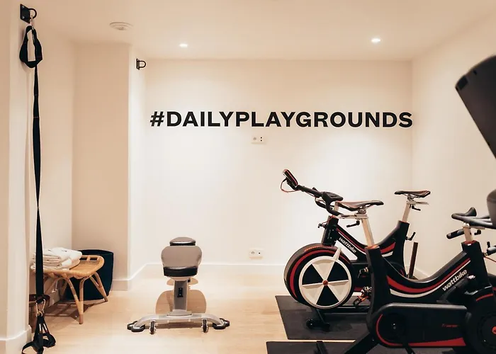 Parister Piscine & Hotel 5*