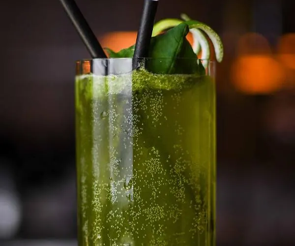 Parister Piscine & 5* Paris