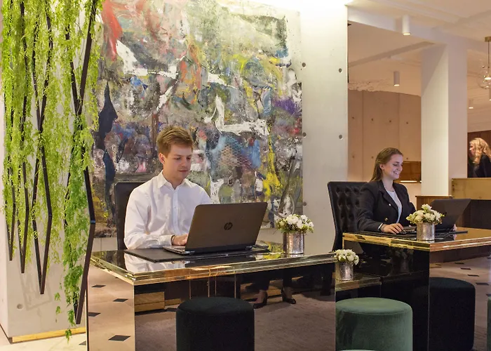 Parister Piscine & 5* Paris