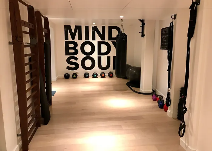 Parister Piscine & Hotel