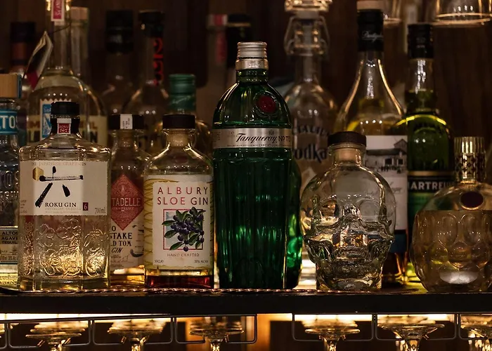 Hotel Parister Piscine & Paris