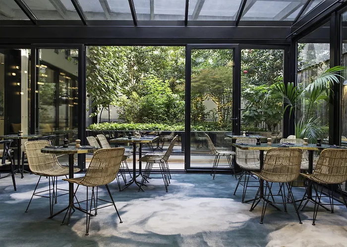 Parister Piscine & 5* Paris