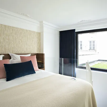 Hotell Parister Piscine &