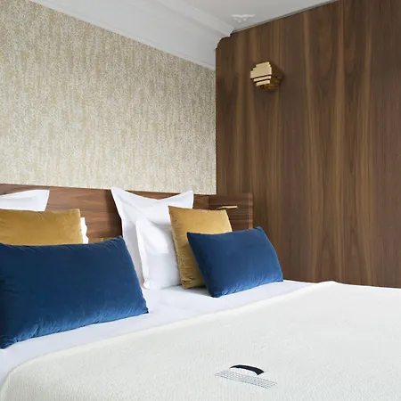 Parister Piscine & Hotell