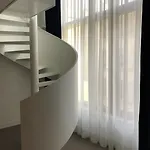 Parister Piscine & 5* Παρίσι