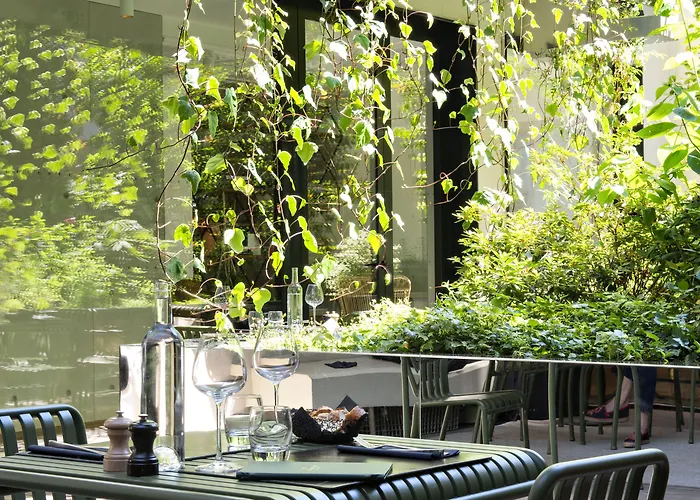 Parister Piscine & Hotel 5*